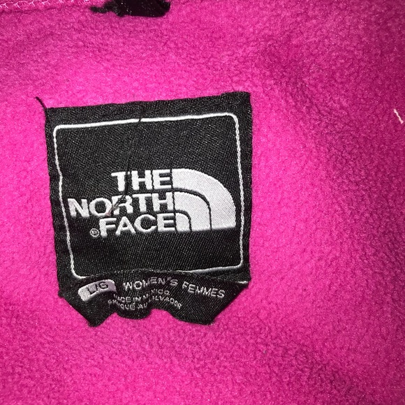 Women’s North Face Jacket - Picture 3 of 3